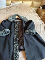 Prachtig zwart met grijs poncho, Kleding | Dames, Ophalen of Verzenden, Zo goed als nieuw, Zwart