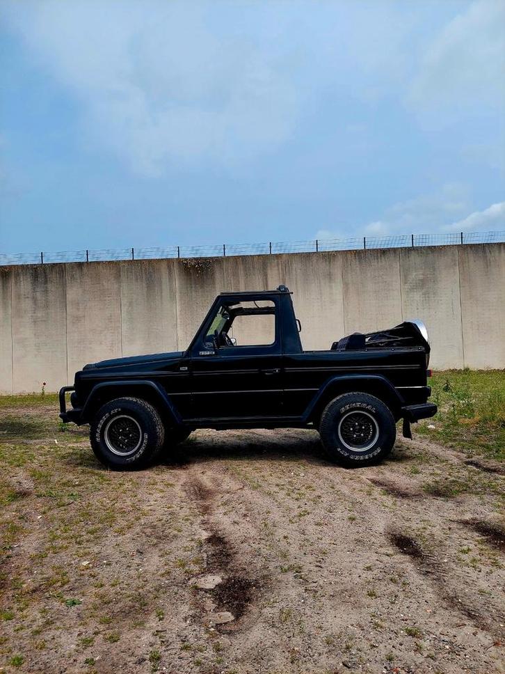 Mercedes-Benz G 230 cabrio GE230, Auto's, Mercedes-Benz, Particulier, G-Klasse, Benzine, Cabriolet, Handgeschakeld, Zwart, Grijs