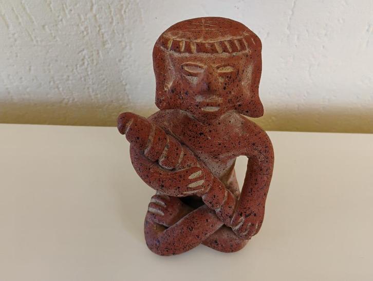 Mexicaans beeldje van manfiguur 12 cm hoog en 7 cm breed, Verzamelen, Beelden en Beeldjes, Zo goed als nieuw, Dier, Ophalen of Verzenden
