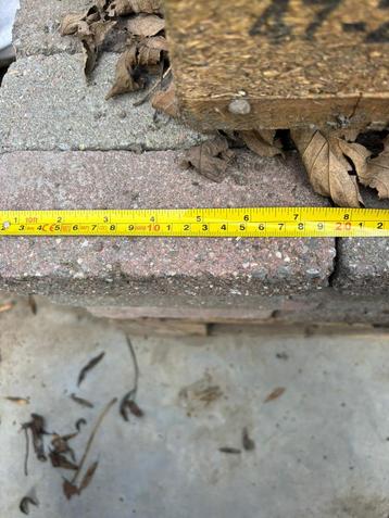 Trommelstenen rood genuanceerd – ca. 8000 kg – 78x196x50 mm beschikbaar voor biedingen