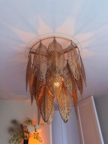 PTMD Tavy Hanglamp Bladeren - H57 x Ø46,5 cm - Ijzer - Goud beschikbaar voor biedingen