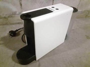 Krups Nespresso XN110 Essenza Mini espressoapparaat zgan. b8 beschikbaar voor biedingen