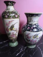 Paar handgeschilderde chinese vaasjes, Antiek en Kunst, Antiek | Vazen, Ophalen of Verzenden