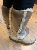 Ugg laarzen W7 maat 38, Kleding | Dames, Schoenen, Hoge laarzen, Bruin, Ophalen of Verzenden, Gedragen