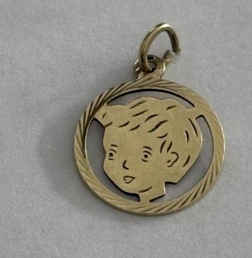 14kt gouden hanger  kinderkopje jongen beschikbaar voor biedingen