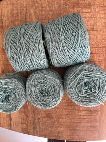 Soft dikke acryl garen licht munt kleur 540 gr beschikbaar voor biedingen