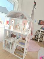 Geweldig gaaf barbiehuis poppenhuis Kidkraft + Barbies+ auto, Kinderen en Baby's, Speelgoed | Poppenhuizen, Poppenhuis, Zo goed als nieuw