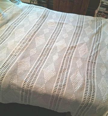 Gehaakt sprei deken. Katoen.
180 x 150.
 beschikbaar voor biedingen