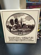 Tegel Het dorp Hillegom met tekst over Hillegom, Antiek en Kunst, Antiek | Wandborden en Tegels, Ophalen of Verzenden