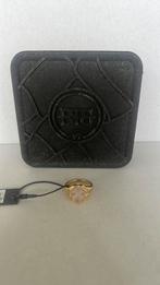 Buddha to buddha signet ring katja clover pearl, Ophalen of Verzenden, Zo goed als nieuw, 17 tot 18, Zilver