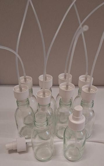 Glazen flessen. beschikbaar voor biedingen