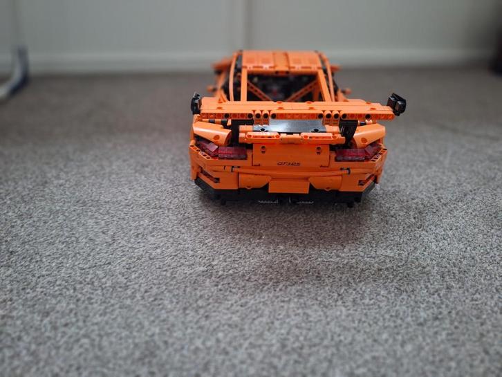 Lego Technic Porsche 911 GT3 RS, Hobby en Vrije tijd, Modelbouw | Auto's en Voertuigen, Zo goed als nieuw, Auto, Groter dan 1:32