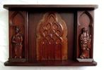 Eiken houten wandrek met snijwerk in gotische stijl., Ophalen of Verzenden