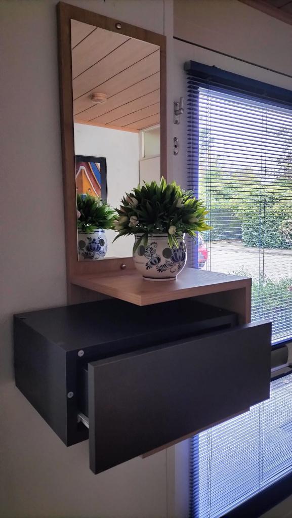 spiegel met legplankje en lade, Huis en Inrichting, Woonaccessoires | Spiegels, Nieuw, Minder dan 50 cm, Minder dan 100 cm, Rechthoekig