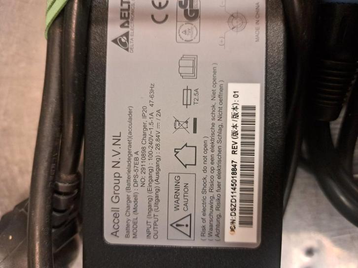 Diverse ion en emotion laders, Fietsen en Brommers, Elektrische fietsen, Zo goed als nieuw, Ophalen of Verzenden