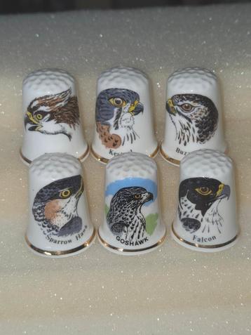 6 vingerhoedjes  Serie verschillende Valken porselein gemerk beschikbaar voor biedingen