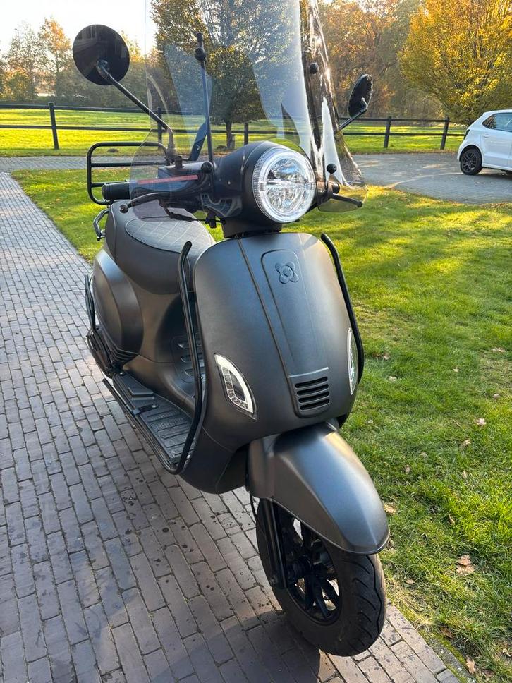 Scooter AGM VX50 - Betrouwbaar en Stijlvol!, Fietsen en Brommers, Scooters | Overige merken, Zo goed als nieuw, Maximaal 45 km/u