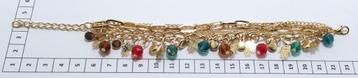 goud kleurige armband met bedels hamsa  24cm lang beschikbaar voor biedingen