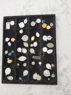 49 stuks religieuze medailles., Antiek en Kunst, Ophalen of Verzenden