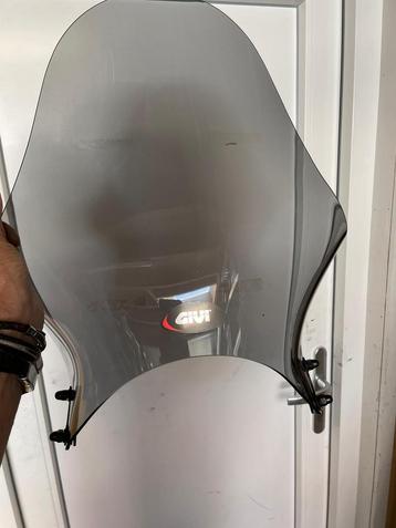 Givi smoke windscherm voor Kawasaki z900rs, als nieuw beschikbaar voor biedingen