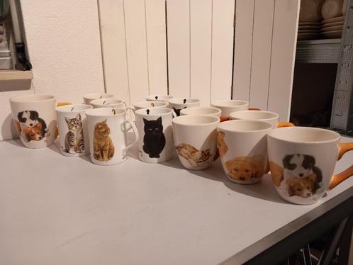 Fransien Katten en honden, Huis en Inrichting, Keuken | Servies, Zo goed als nieuw, Kop(pen) en/of Schotel(s), Overige stijlen
