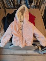 Zachtroze teddy jasje met wantjes - maat 86, Meisje, Ophalen of Verzenden, Zo goed als nieuw, Jasje