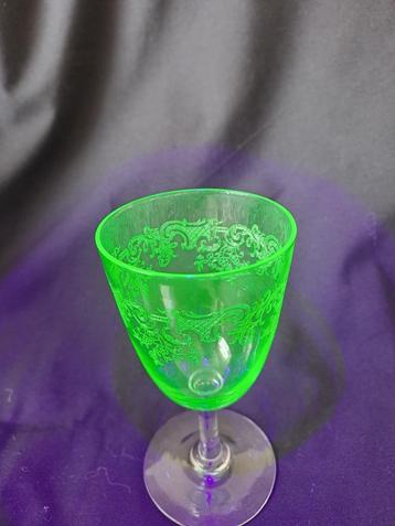 uranium glass / Vaseline Wine glass with delicate decoration