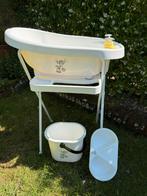 Babybadje met standaard, zeeppompjes, thermometer en extra’s, Kinderen en Baby's, Badjes en Verzorging, Ophalen, Zo goed als nieuw