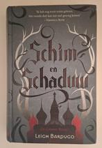 Schim en schaduw, Leigh Bardugo, Boeken, Fantasy, Ophalen of Verzenden, Zo goed als nieuw, Leigh Bardugo