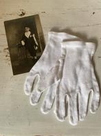 Antieke fotokaart met handschoenen, Ophalen of Verzenden
