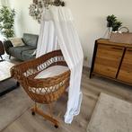 Rotan babywieg op wieltjes inclusief sluier, Kinderen en Baby's, Ophalen, Gebruikt, Wieg