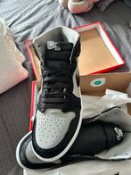 Nike Air Jordan 1 Retro High OG - Maat 43, Ophalen of Verzenden, Nieuw, Zwart, Sneakers of Gympen