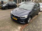 BMW 2-SERIE Gran Tourer 216i 102pk 7p. 2017 Blauw, Auto's, BMW, Te koop, Benzine, 73 €/maand, Voorwielaandrijving