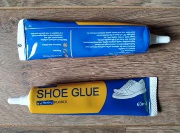 Schoenenlijm. Shoe glue. Losse schoenzolen plakken. beschikbaar voor biedingen