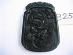 Amulet hanger van chinese jade.825 # chinese Draak,, Groen, Ophalen of Verzenden, Zo goed als nieuw, Steen of Mineraal