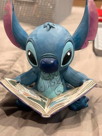 Disney traditions Disney showcase Stitch finding a family beschikbaar voor biedingen