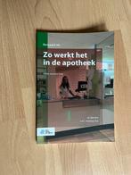 Zo werkt het in de apotheek, Boeken, Ophalen of Verzenden, Zo goed als nieuw, MBO