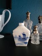 Oud porseleinen parfumflesje, Ophalen of Verzenden