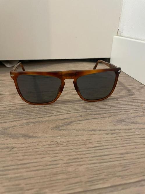 Persol zonnebril, Sieraden, Tassen en Uiterlijk, Zonnebrillen en Brillen | Heren, Zo goed als nieuw, Zonnebril, Overige merken