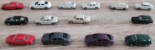 N-spoor, set van 14 auto's in diverse kleuren en typen, Hobby en Vrije tijd, Modeltreinen | N-Spoor, Nieuw, Overige typen, Gelijkstroom of Wisselstroom