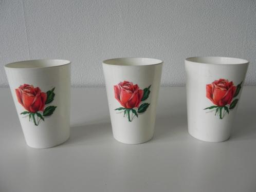 plastic beker rode roos - vintage, Verzamelen, Retro, Huis en Inrichting, Ophalen