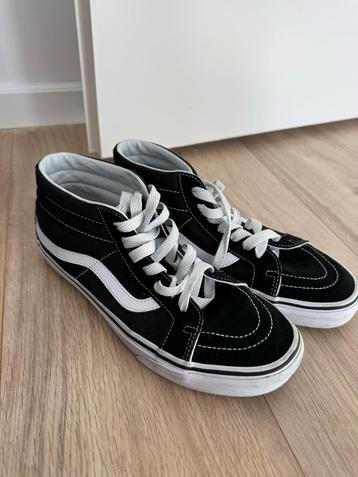 Zwarte Vans Sneakers beschikbaar voor biedingen