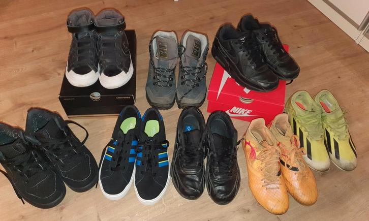 Schoenen maat 36 en 38 Converse Nike  Adidas Hawks, Kinderen en Baby's, Kinderkleding | Schoenen en Sokken, Jongen, Ophalen of Verzenden