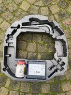 Gereedschapkist Audi A1, met reparatieset, Ophalen of Verzenden, Gebruikt, Audi