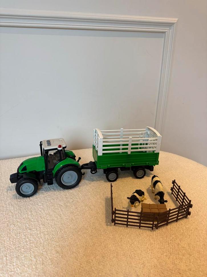 Groene Tractor met dieren trailer en koeien, Kinderen en Baby's, Speelgoed | Overig, Gebruikt, Jongen of Meisje, Ophalen of Verzenden