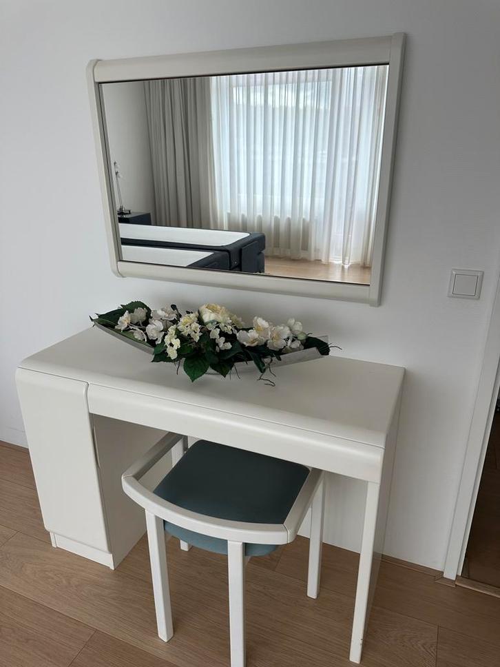 Kaptafel met spiegel en stoel, Huis en Inrichting, Bureaus, Gebruikt, Bureau, Ophalen