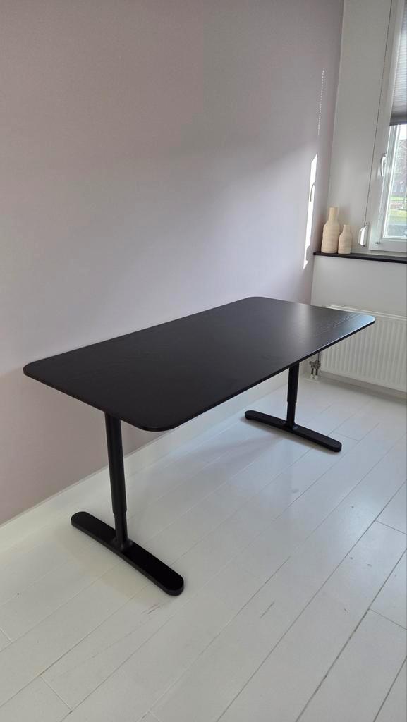 IKEA bekant bureau zwart, Huis en Inrichting, Bureaus, Zo goed als nieuw, Bureau, Ophalen