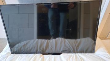Philips TV  32 inch, plat model beschikbaar voor biedingen