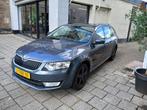 Skoda Octavia 1.2 TSI 77KW Combi 2014 Grijs, Auto's, Voorwielaandrijving, 4 cilinders, 620 kg, Origineel Nederlands