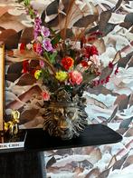 Decoratieve vaas / bloempot leeuwenkop kroon(excl. bloemen), Overige materialen, Overige kleuren, Ophalen of Verzenden, Zo goed als nieuw